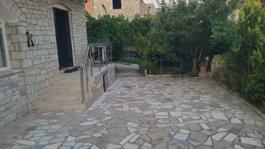 CASA PRIVATA 2+1 IN AFFITTO - SHKOZE, TIRANA
