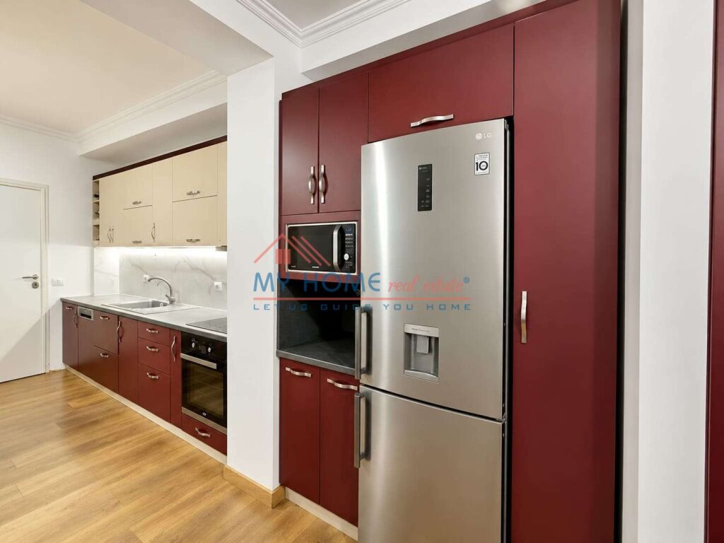 Apartament 2+1+Post Parkimi me qera tek Kopshti Botanik ne Tirane
