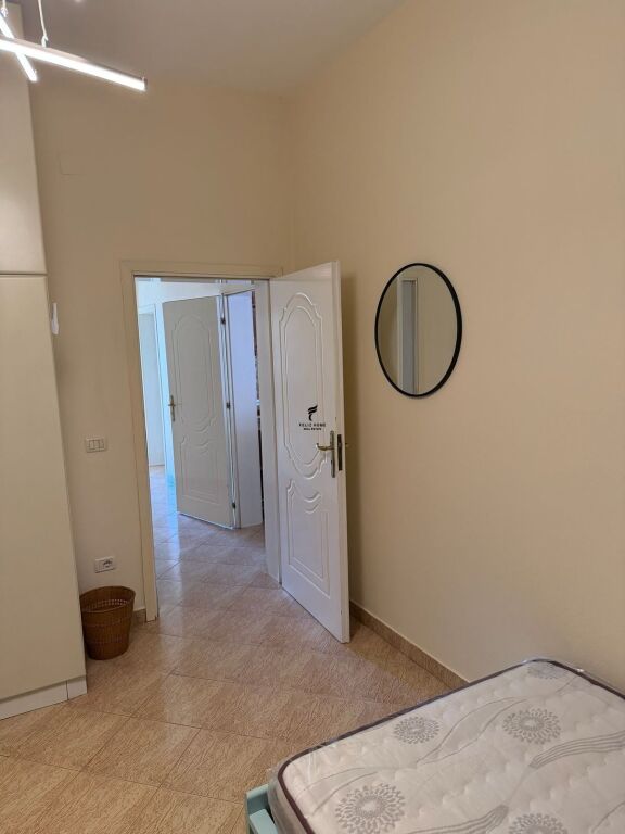 APARTAMENT ME QERA 3+1 ALLIAS 550 EURO FH-84632