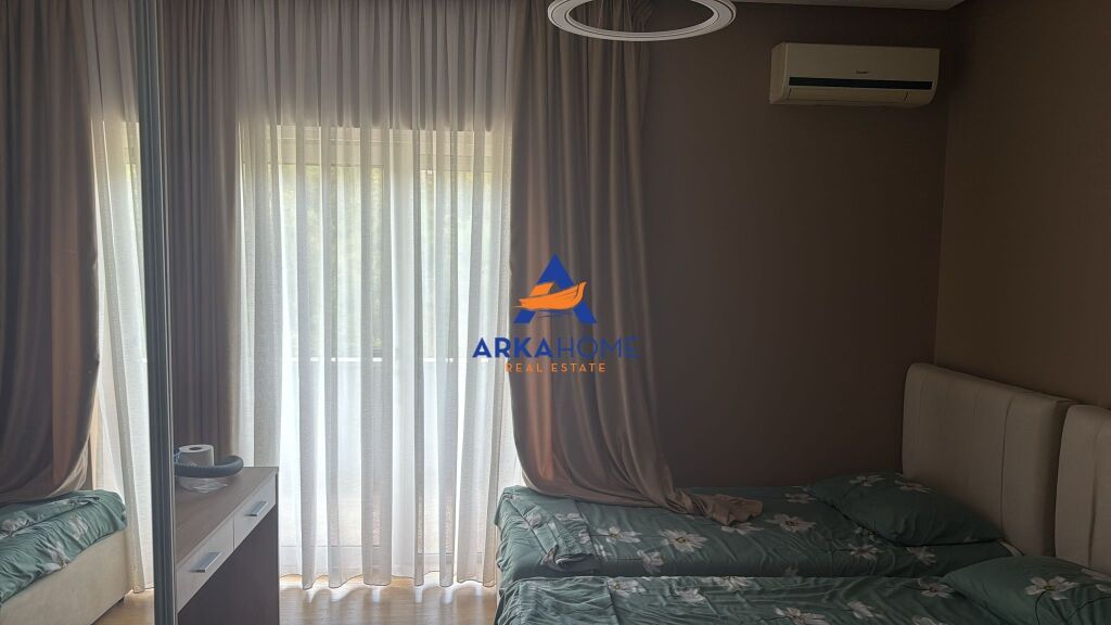 JEPET APARTAMENT 2+1+BALLKON ME QERA "KOPSHTI ZOLOGJIK" 800 EURO