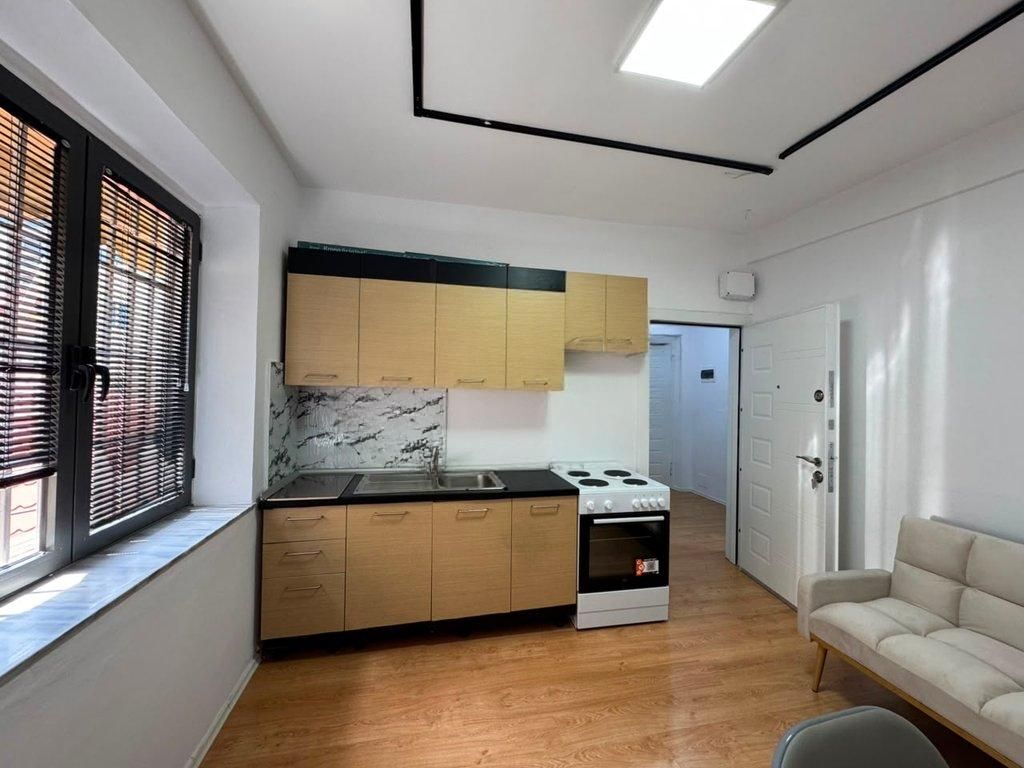 Appartamento 1+1 in Affitto - Centro, Tirana