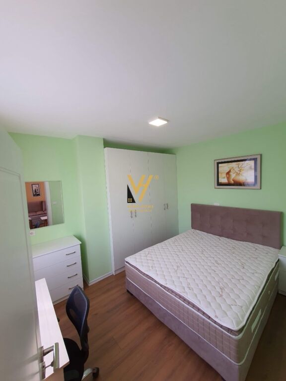 JEPET APARTAMENT 1+1 ME QERA TEK KONGRESI MANASTIRIT 35.000 LEKE