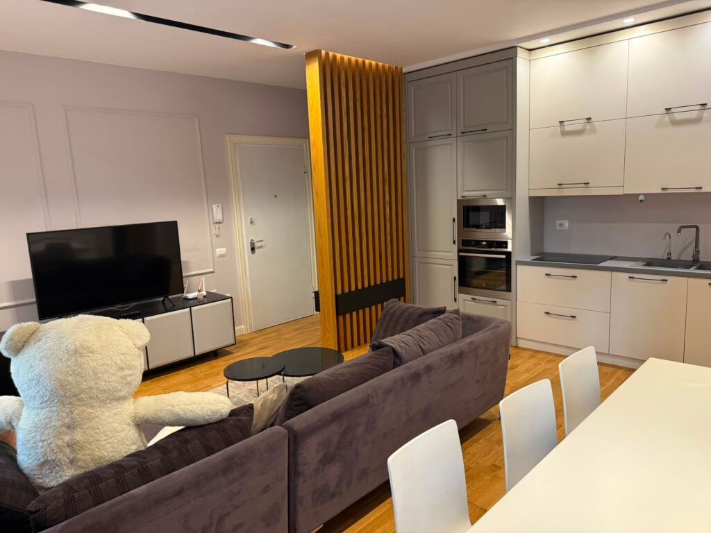 Apartament 1+1 per qira tek Kopshti Botanik!