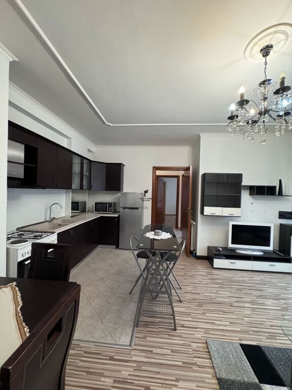 APARTAMENT ME QERA 2+1 LIQENI THATE 60.000 LEKE FH-84577