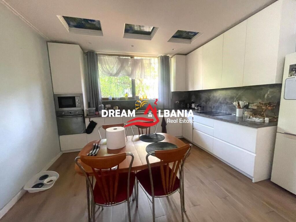 Jepet me qera 1+1+Parkim tek Rruga e Kavajes, Tirane (ID4251332)