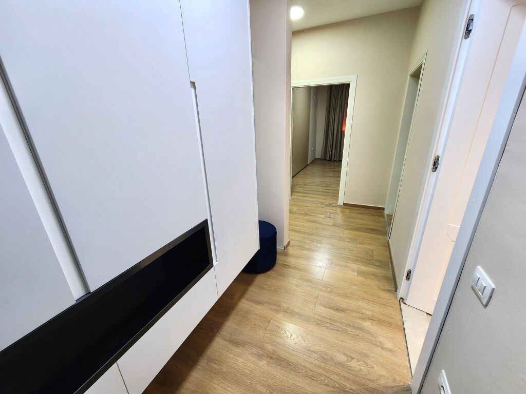 🏡 **FOR RENT: Panoramic 2+1 Apartment Overlooking Dry Lake 📍 Hamdi Garunja Street – Sauk | 105 m² | 70,000 ALL/Month**