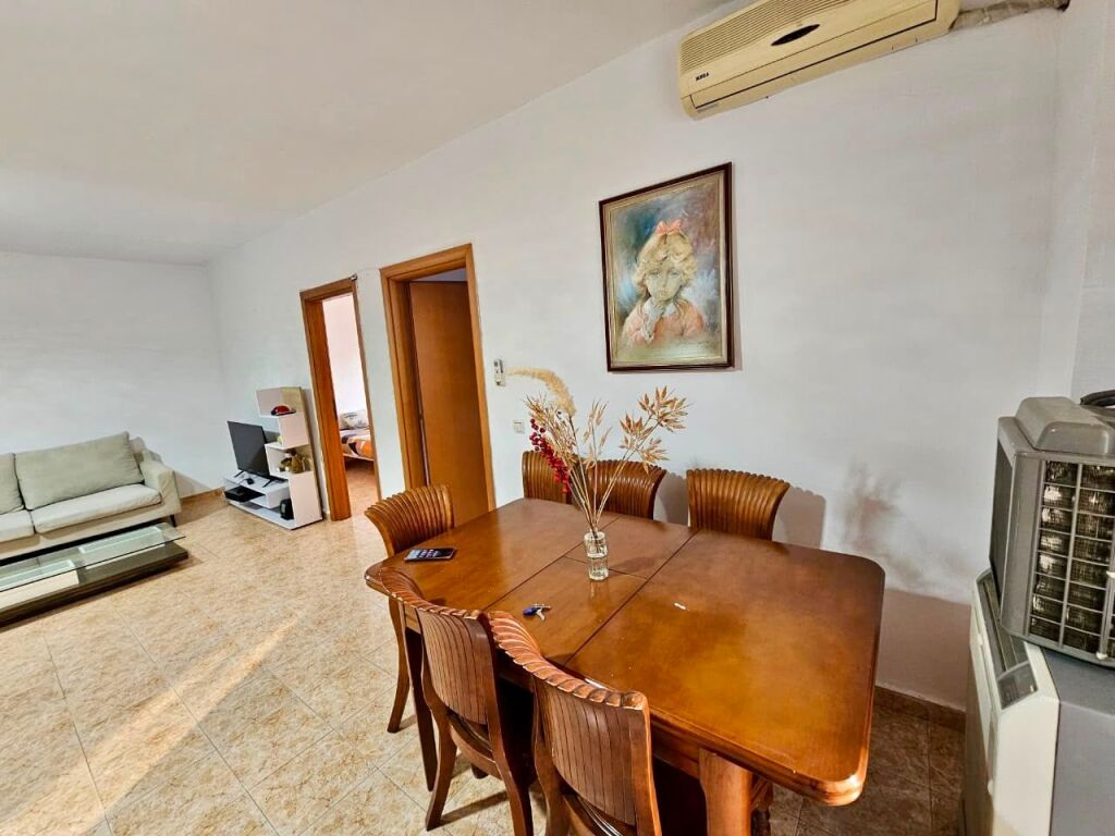 🏡 Appartamento 2+1+2 in affitto  📍 Laprakë, Via Dritan Hoxha (Palazzo Hawaii)  📐  💶 Prezzo: 60.000 lek/mese
