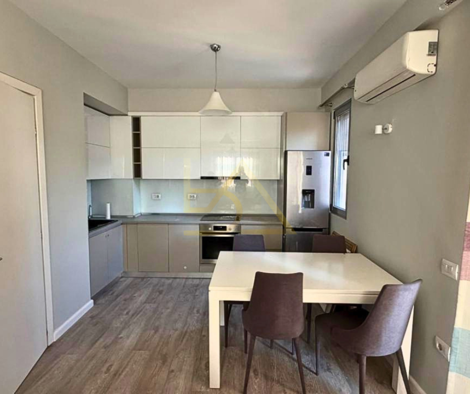 Appartamento 2+1 in Affitto – Lago Secco, Via Hamdi Garunja, Tirana