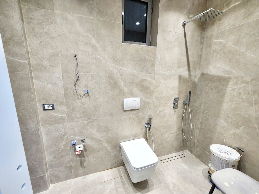 🏡 **FOR RENT: Panoramic 2+1 Apartment Overlooking Dry Lake 📍 Hamdi Garunja Street – Sauk | 105 m² | 70,000 ALL/Month**