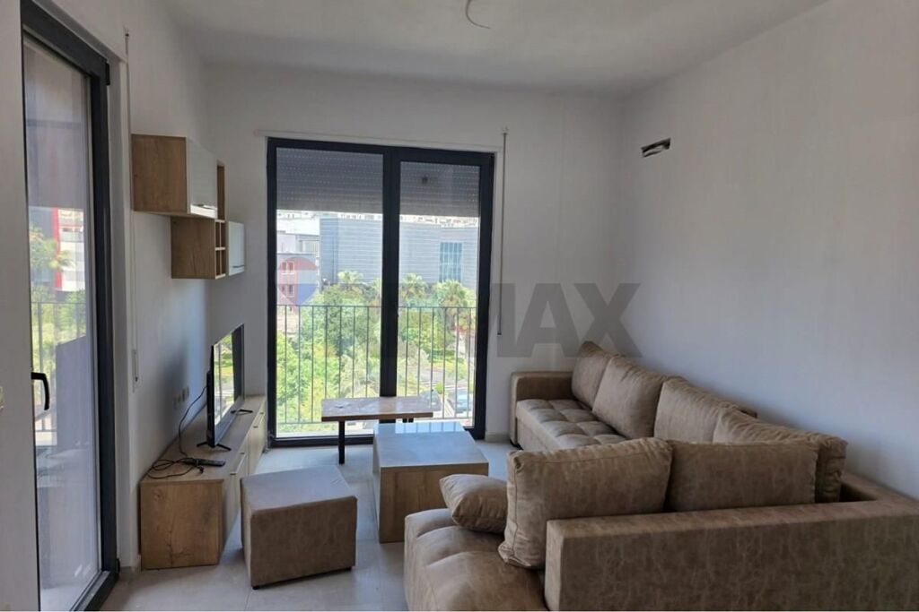 Condo/Apartment - For Sale - Rruga Aleksandër Moisiu, Tiranë(ID: 530561001-293)