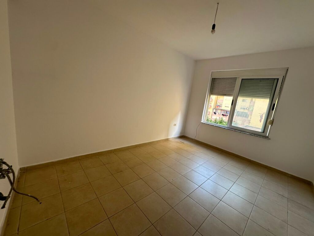 🏖️ Shitet Garsoniere – Plazh, Iliria 🏖️