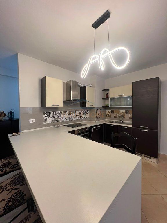 Qera,Apartament 2+1, Kodra e Diellit, Tirane