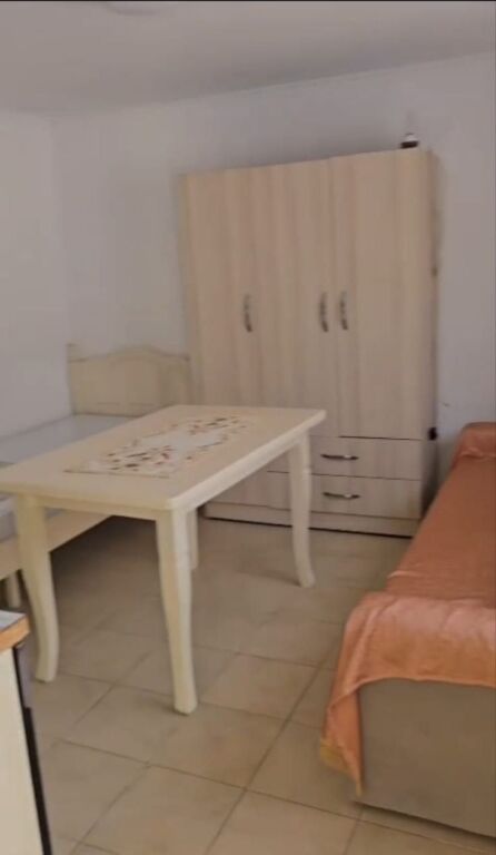 Qera | Garsoniere | Allias | 250 €/muaj