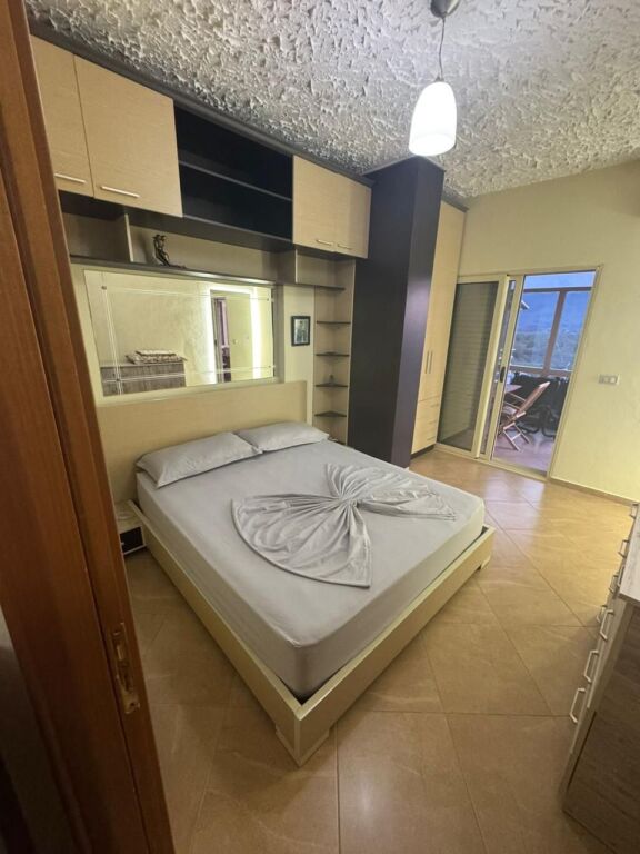 Shitet apartament 1+1 ne Orikum