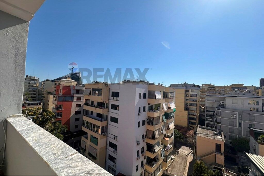 Apartament - Për Qira - Rruga e Kavajës, Tiranë