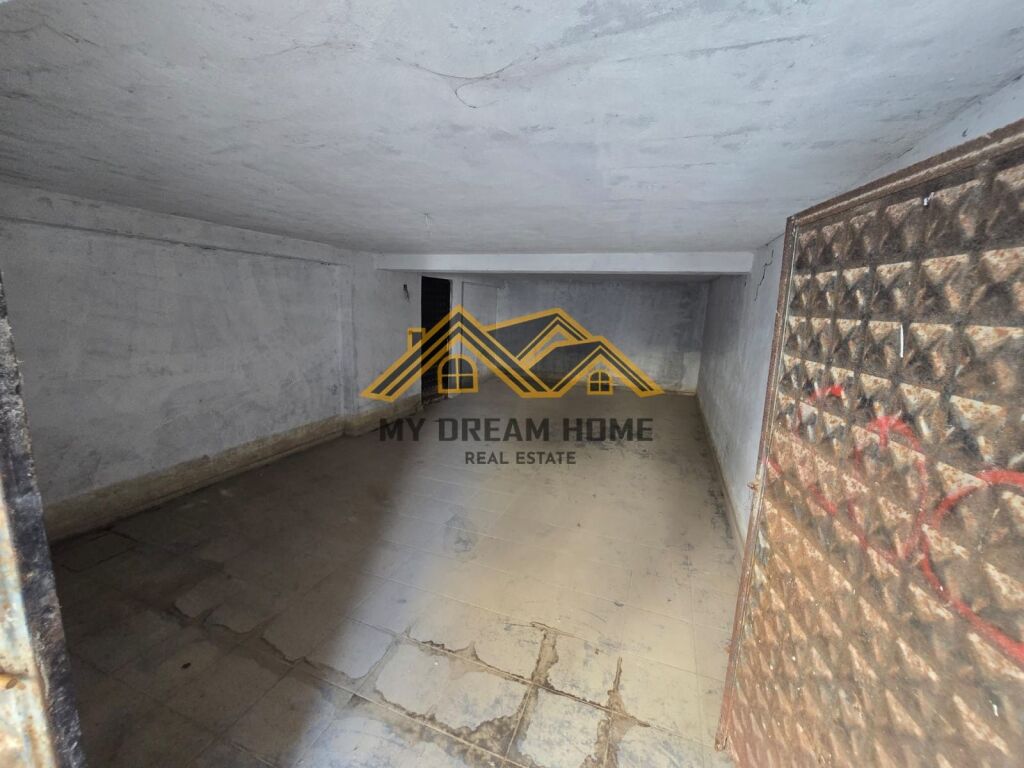 FOR SALE APARTMENT 2+1+ GARAGE IN DURRES BEACH NEAR HOTEL LUBJANA.