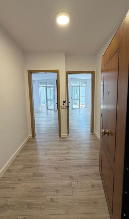 OFFICE FOR RENT 130 M2 FORMER EXHIBITION 80,000 LEKE  FH-84560