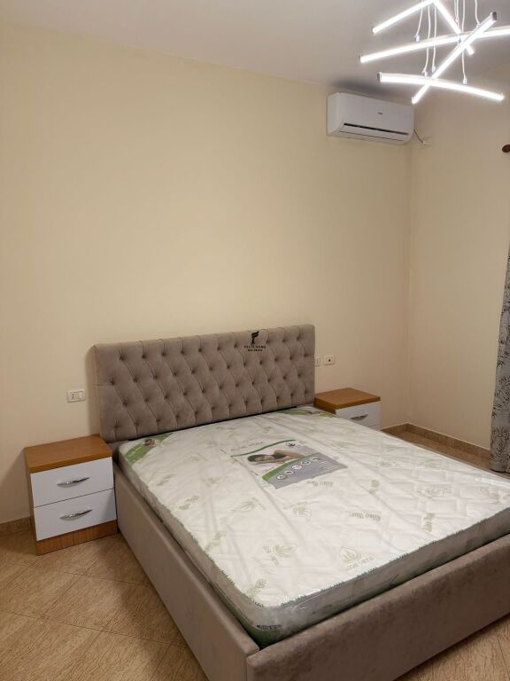 APARTAMENT ME QERA 3+1 ALLIAS 550 EURO FH-84632