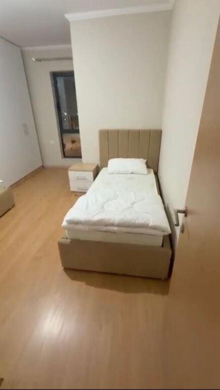 Qera | Apartament 2 + 1 + 2 | Rruga 5 Maji | 500 €/muaj