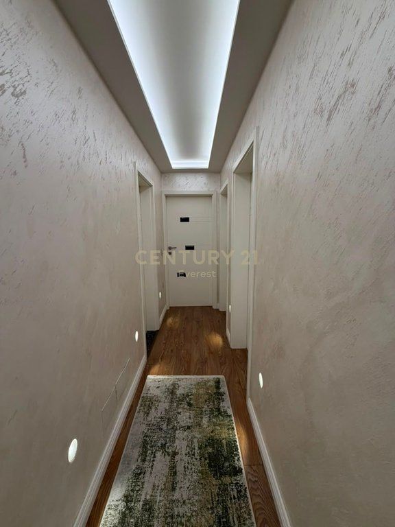 BLLOKU GINTASH, LAPRAKË, SHESIM APARTAMENT 2+1+2