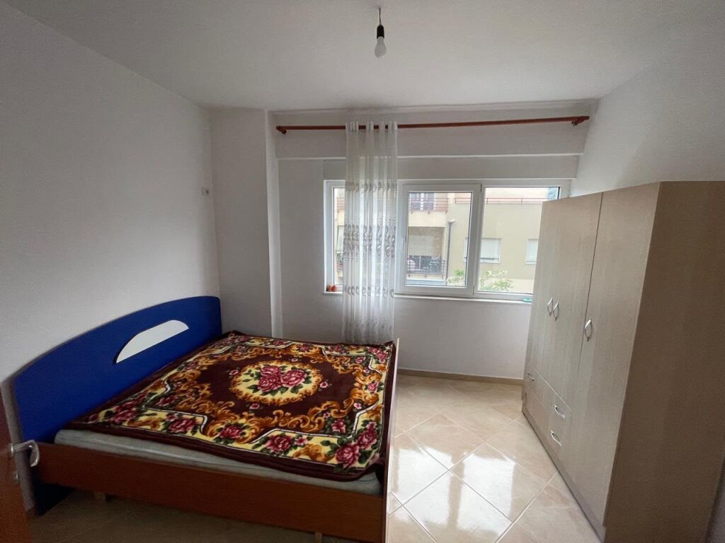 Liqeni i Thate, affittasi appartamento 2+1 !
