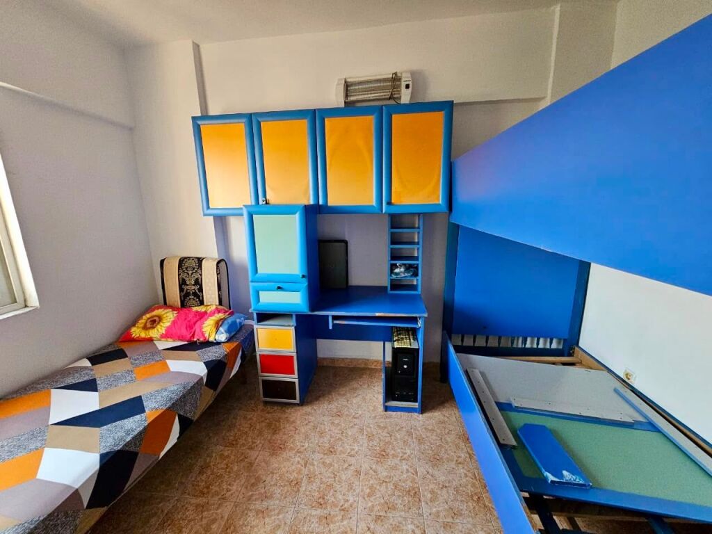 🏡 Appartamento 2+1+2 in affitto  📍 Laprakë, Via Dritan Hoxha (Palazzo Hawaii)  📐  💶 Prezzo: 60.000 lek/mese