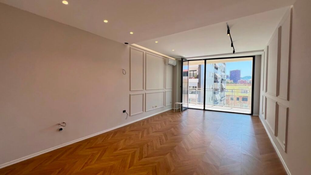 🏢 **OFFICE FOR RENT: 3 Workspaces 📍Golden Tower (Mine Peza – Main Road Frontage) – Building 2026 – 3rd Floor – 116 m² || €1,000/Month**