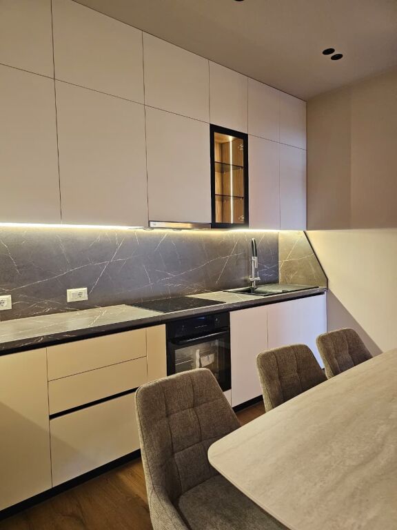 🏡 Jepet me qira Apartament 2+1+2 – Kompleksi Delijorgji