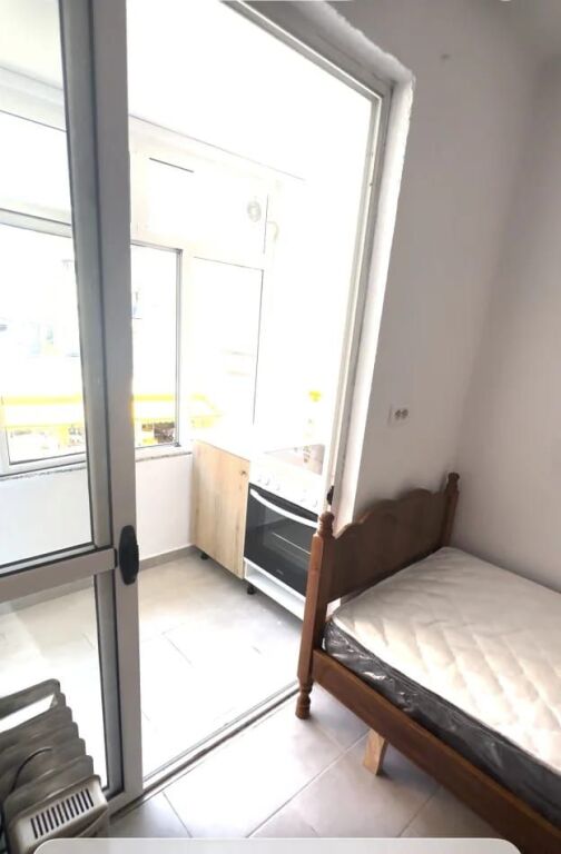 Jepet Me Qera Apartament Home Studio