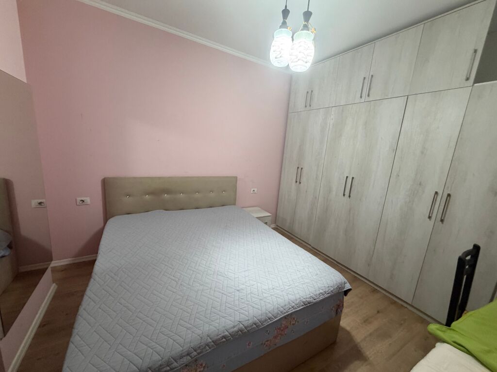 1+1,E 88 laprake 500 mila leke