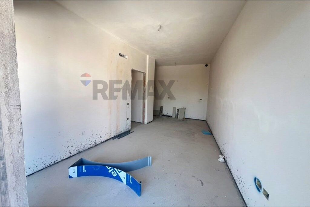 APARTAMENT 1+1 PER SHITJE NE QENDER