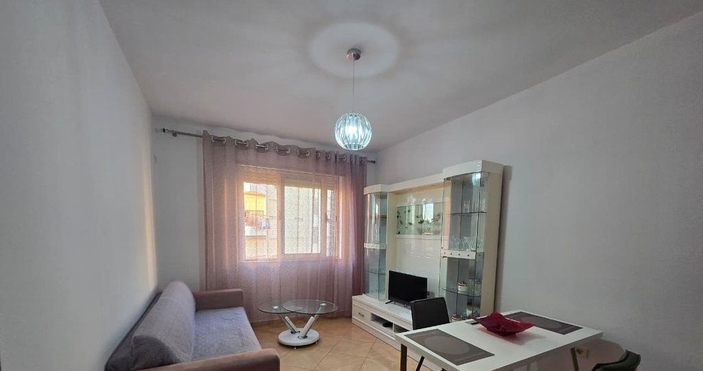 APPARTAMENTO 1+1 IN AFFITTO A YZBERISHT PALAZZI DILO!