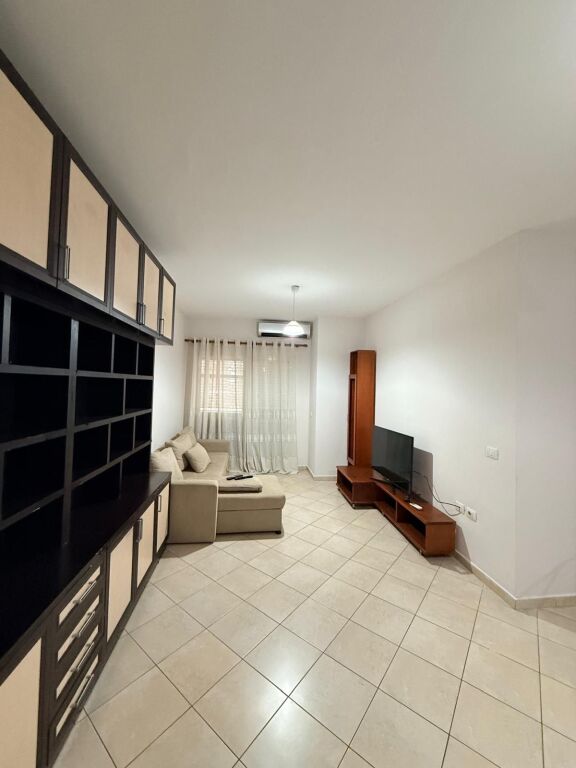 Appartamento in affitto 2+1+balcone, Spar, Yzberisht