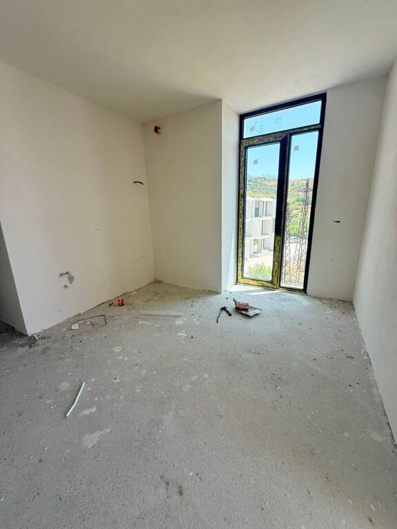 🏖️ Shitet Apartament 1+1 – Radhime