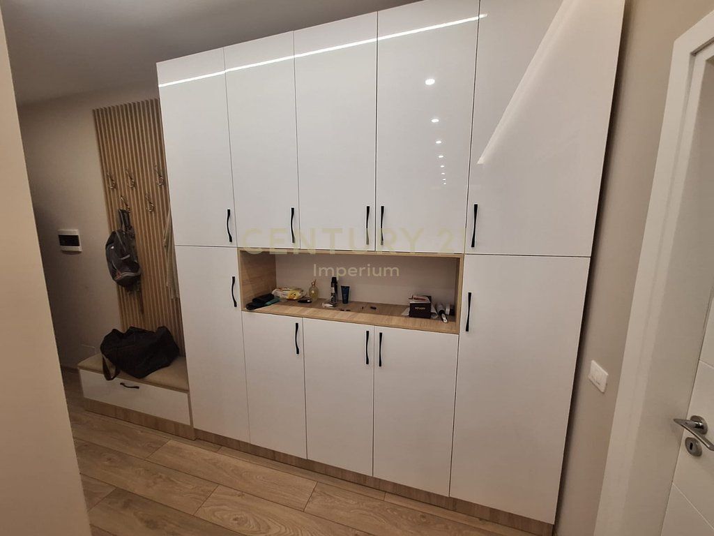 Apartament 1+1+post parkimi i perfshire ne cmim për qira në Astir!