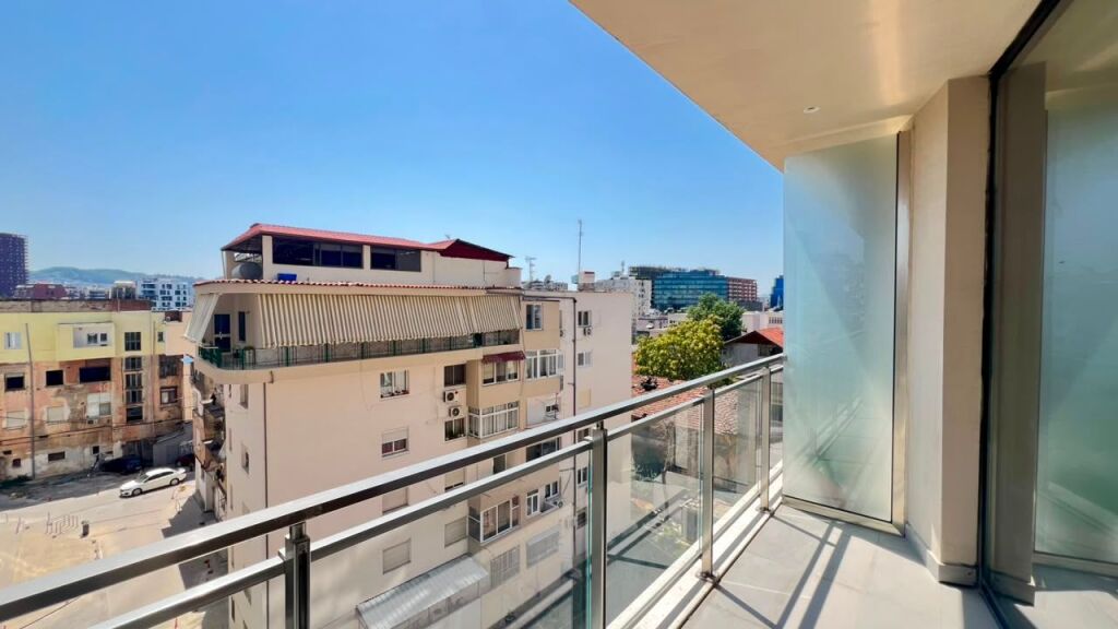 🏢 **OFFICE FOR RENT: 3 Workspaces 📍Golden Tower (Mine Peza – Main Road Frontage) – Building 2026 – 3rd Floor – 116 m² || €1,000/Month**