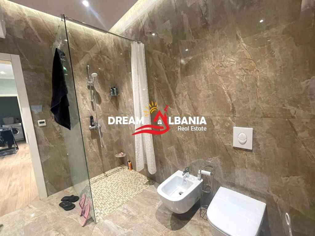 Jepet me qera 1+1+Parkim tek Rruga e Kavajes, Tirane (ID4251332)