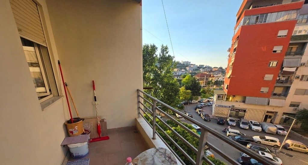 APPARTAMENTO 1+1 IN AFFITTO A YZBERISHT PALAZZI DILO!