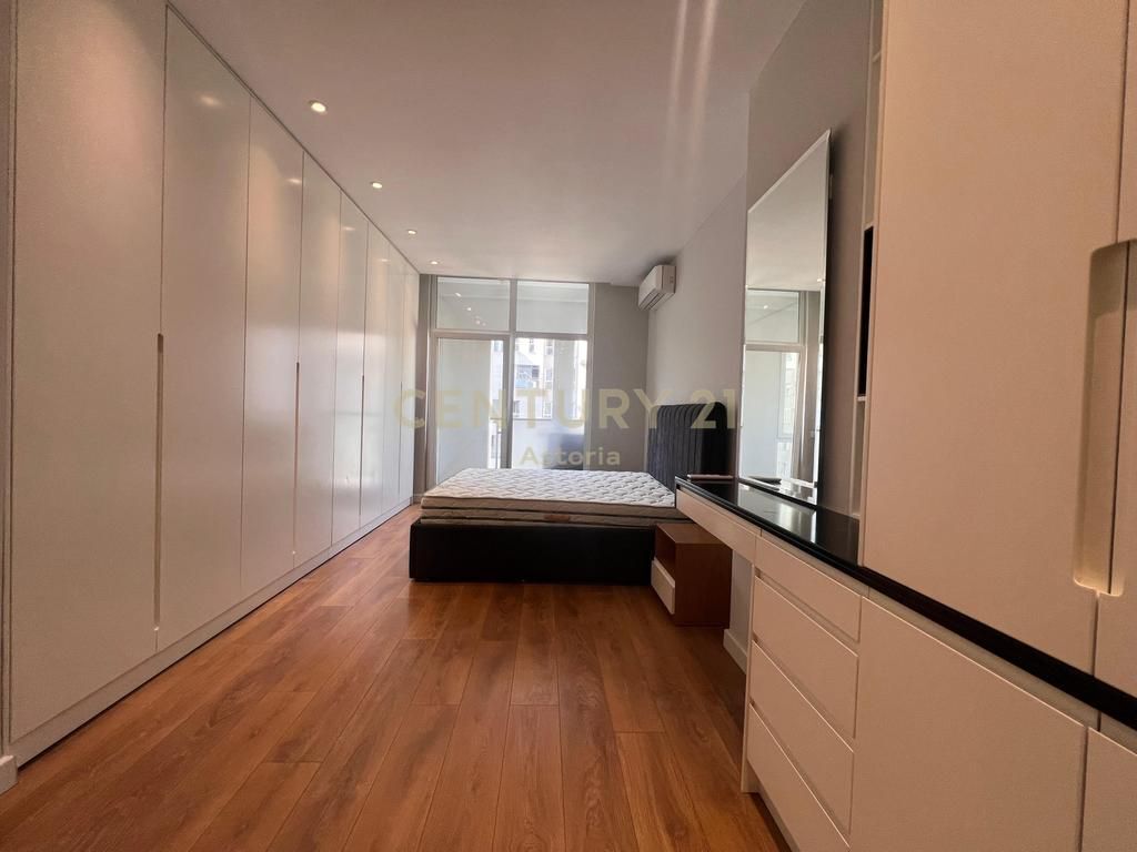 Apartment 2+1+2 with Parking Space for Rent – Kika Complex