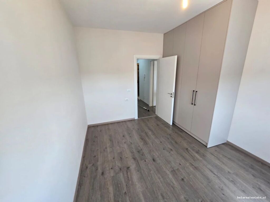 Appartamento In Affitto 2+1+2 A Porcelan (ID B2202000) Tirana.