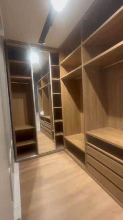 Affitto | Apartament 2 + 1 | Rruga e Kavajës | 1200 €/mese