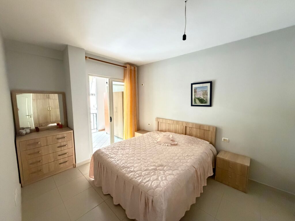🏡 Jepet me qera Apartament 3+1  📍Astir, Rruga Teodor Keko  🏢 Kati 2 🛗 Me ashensor  📐Sipërfaqja: 140 m²  💰 Çmimi: 55.000 Lekë/Muaj  📩 Për më shumë informacion ose për një vizitë në pronë kontaktoni