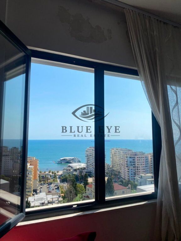 Shitet apartament në Vilat e Zogut – Pamje nga deti!