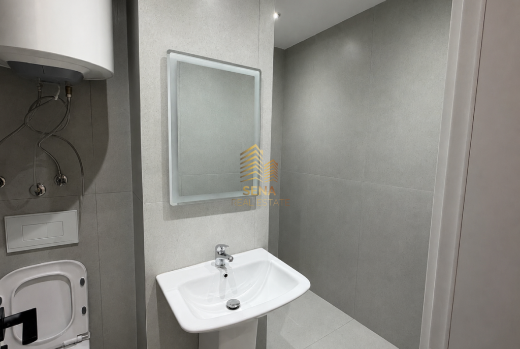 Shitet Apartament 1+1+Studio+Blk, Kompleksi Usluga – Ish Stacioni i Trenit, 190.800 Euro