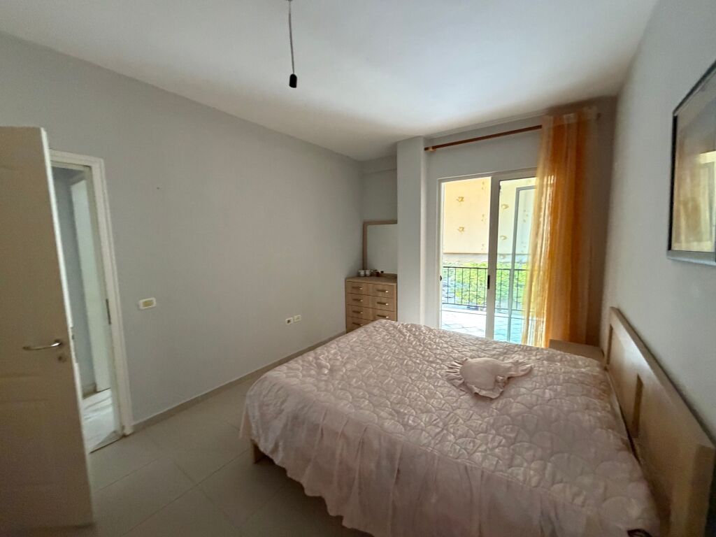 🏡 Jepet me qera Apartament 3+1  📍Astir, Rruga Teodor Keko  🏢 Kati 2 🛗 Me ashensor  📐Sipërfaqja: 140 m²  💰 Çmimi: 55.000 Lekë/Muaj  📩 Për më shumë informacion ose për një vizitë në pronë kontaktoni