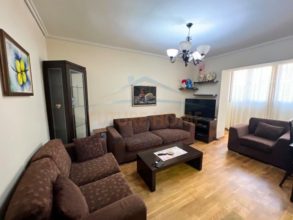 Qera, Apartament 2+1+2, Shkolla e Baletit, Tiranë.    50,000 Lekë