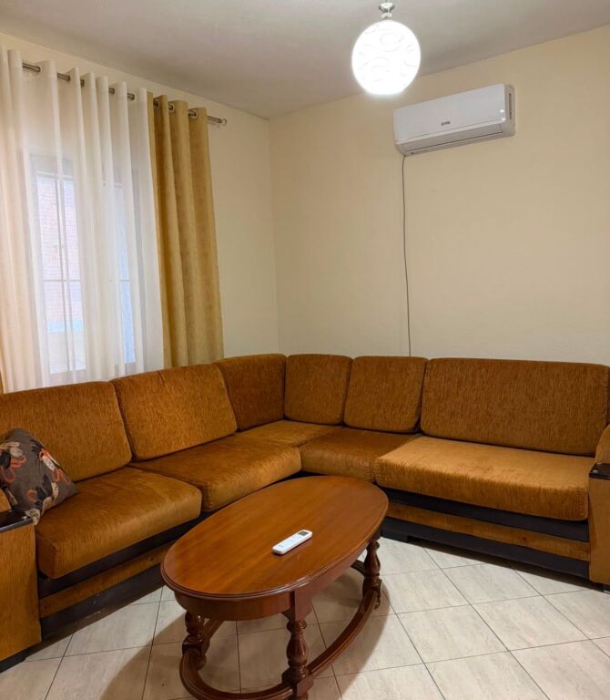 Affittasi ingresso 2+1 ad Astir!