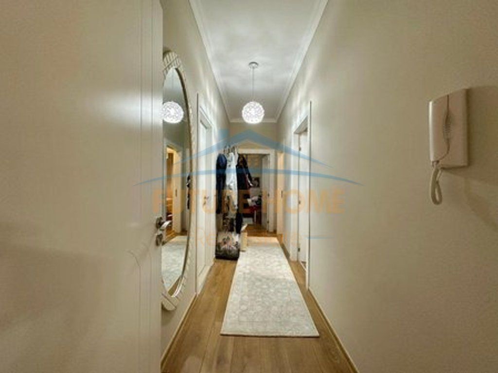 Shitet, Apartament 3+1+2, Liqeni i Thatë, Tiranë. Capital72040