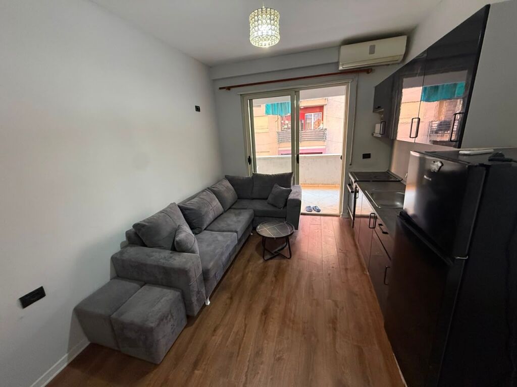 Affitto | Apartament 1 + 1 | Rrethi Astir | 400 €/mese