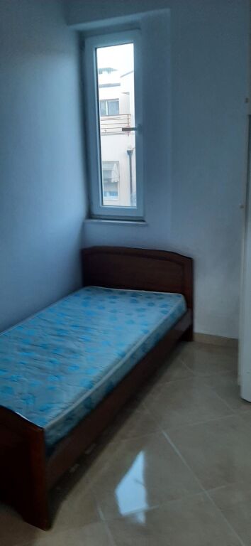 2+1,liqeni i thate buze rruge,450 mije leke